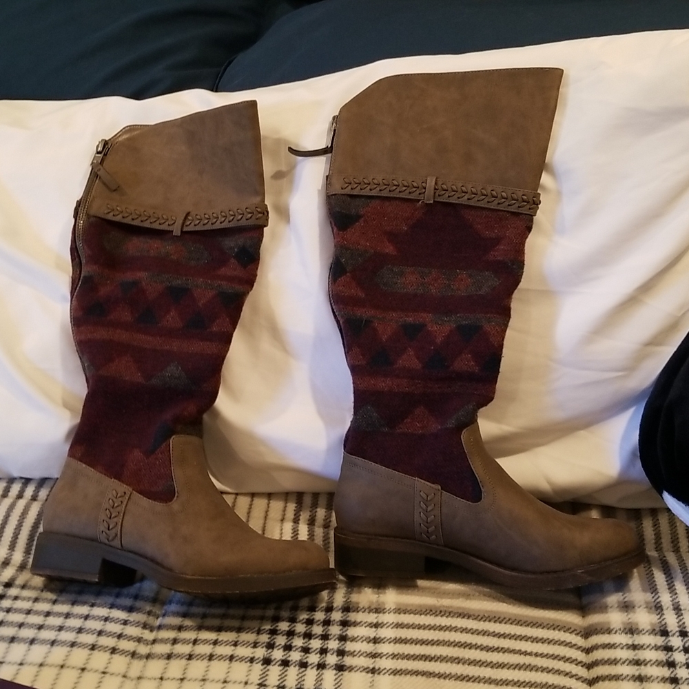 Madden Girl Size 8.5 Boots
